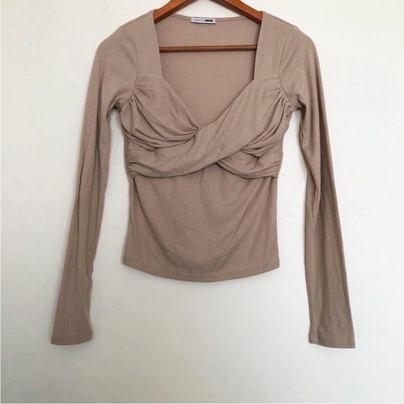 Fashion nova twisted for you top - Picture 2 of 5